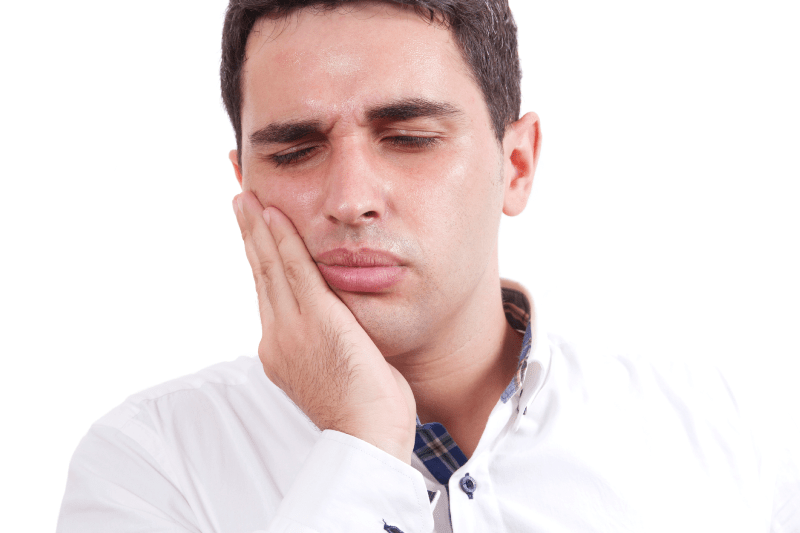 بررسی علل حساس شدن دندان و راهکارهای درمانی